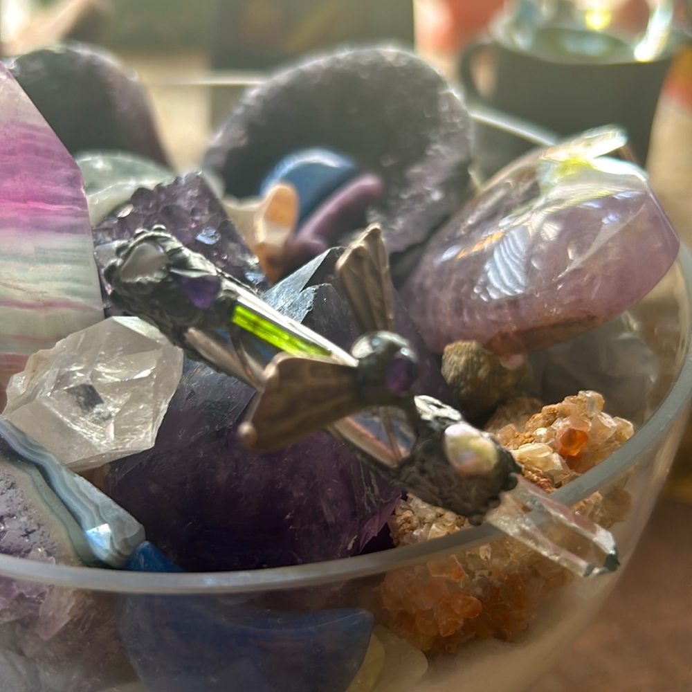 VINTAGE WAND Amethyst, Peridot crystal, Rose quartz, pearl, and clear quartz - Picture 9 of 13